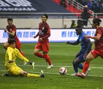 包含国际比赛日上海申花备战德甲斯图加特防线松动备战欧冠，连对手都承认：瓦伦西亚单刀错失的词条